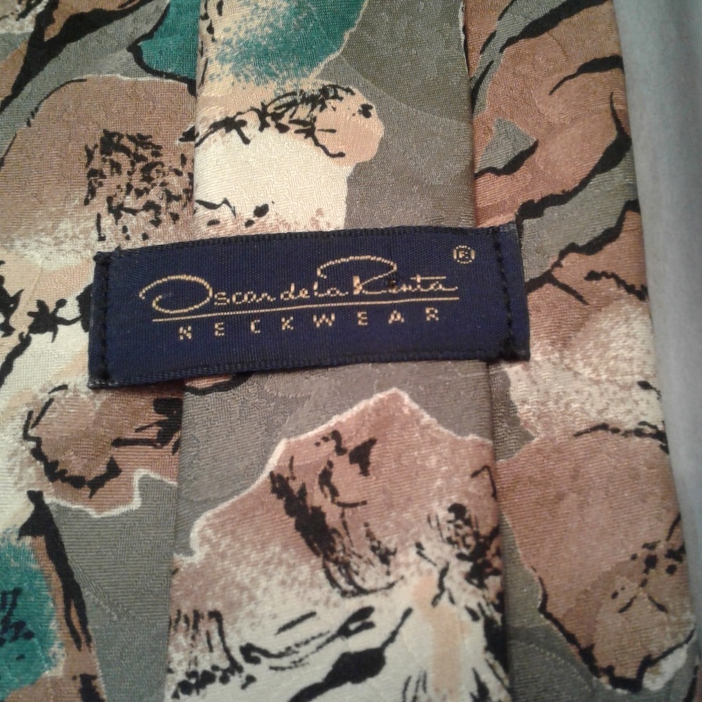 πΊ Oscar de la Renta Floral Tie πΊ - Picture 1 of 6